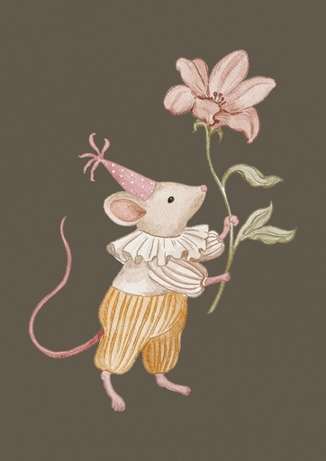 Ratoncito de fiesta con flor sobre café